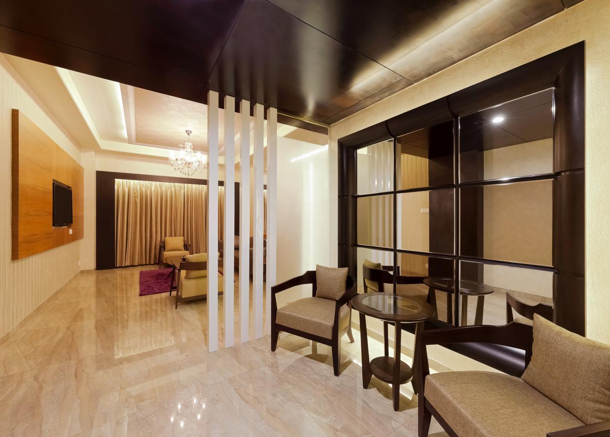 Hotel Ramee Panchshil Kolhapur Esterno foto
